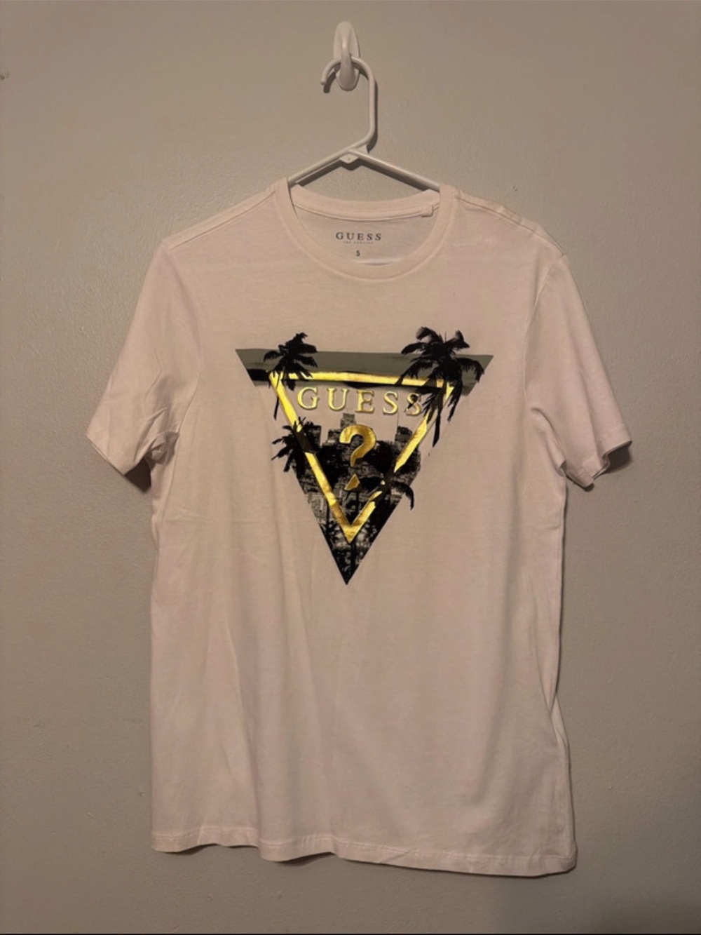 GUESS Men's White Logo Graphic Tee